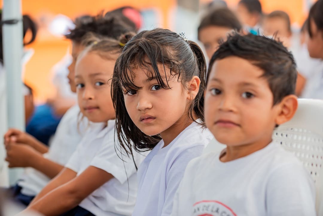 Universidad José Cecilio del Valle y Fundación Ficohsa se unen para impulsar la educación financiera en niños y jóvenes