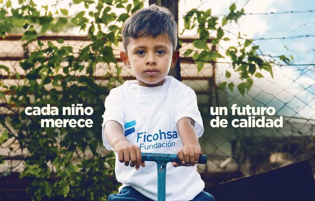 Hacia la inclusión financiera: Fundación Ficohsa y UJCV firman convenio para programa de mentoría en educación financiera