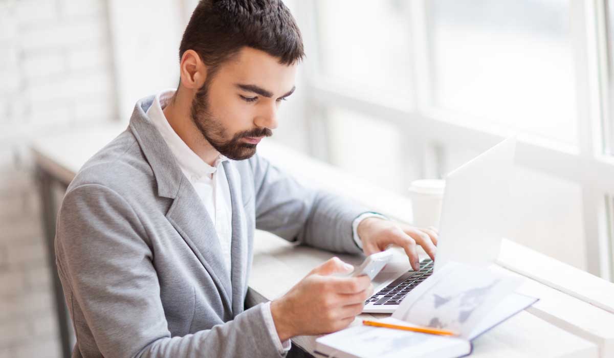 Emprender en Panamá: cómo fundar una empresa de factoring si eres de Brasil
