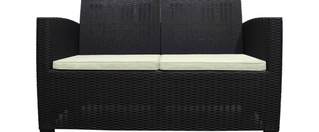 ¿Son los muebles de plástico la mejor inversión para tu hogar en Aruba?